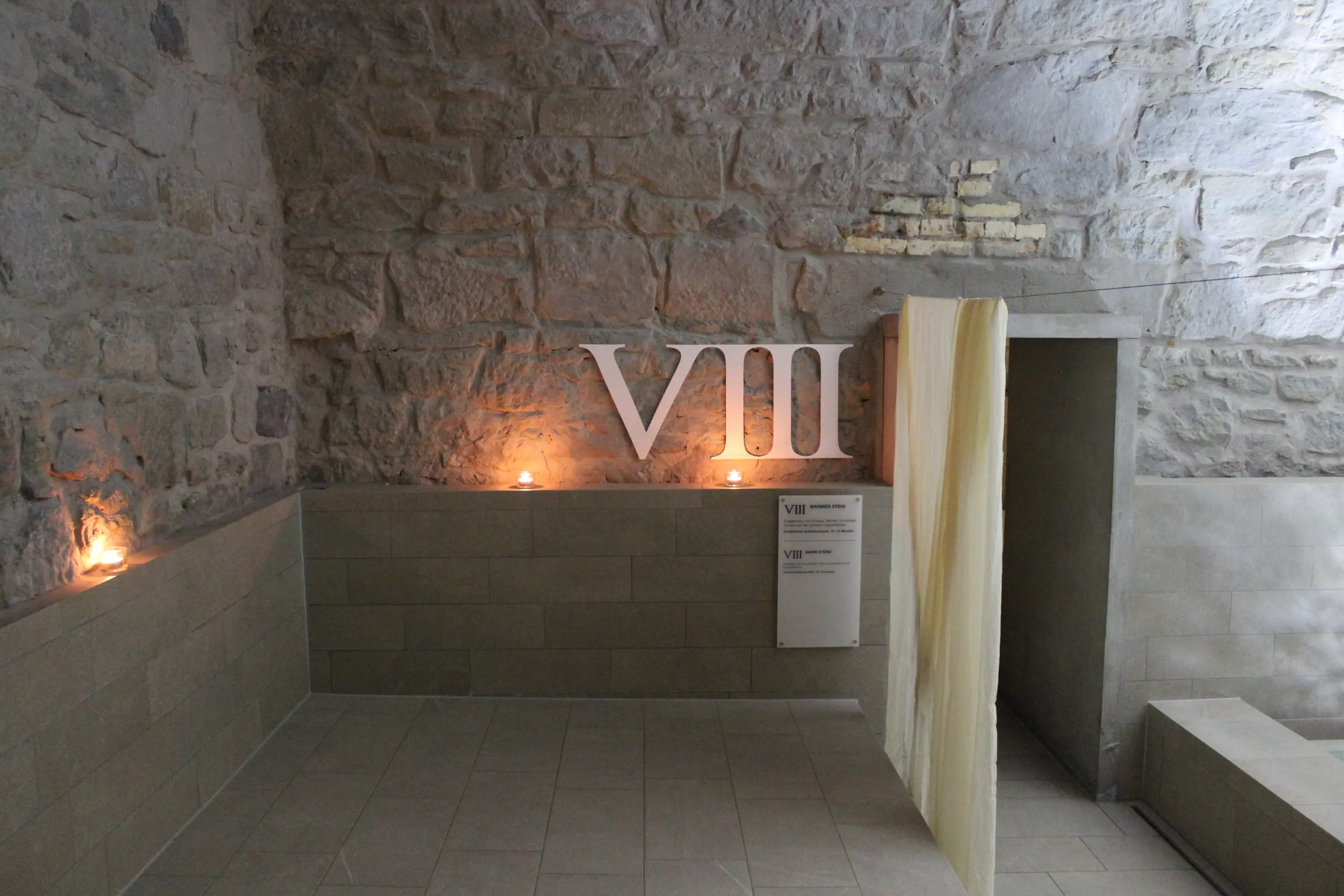 Warmer Stein im Römisch-irischen Spa-Ritual