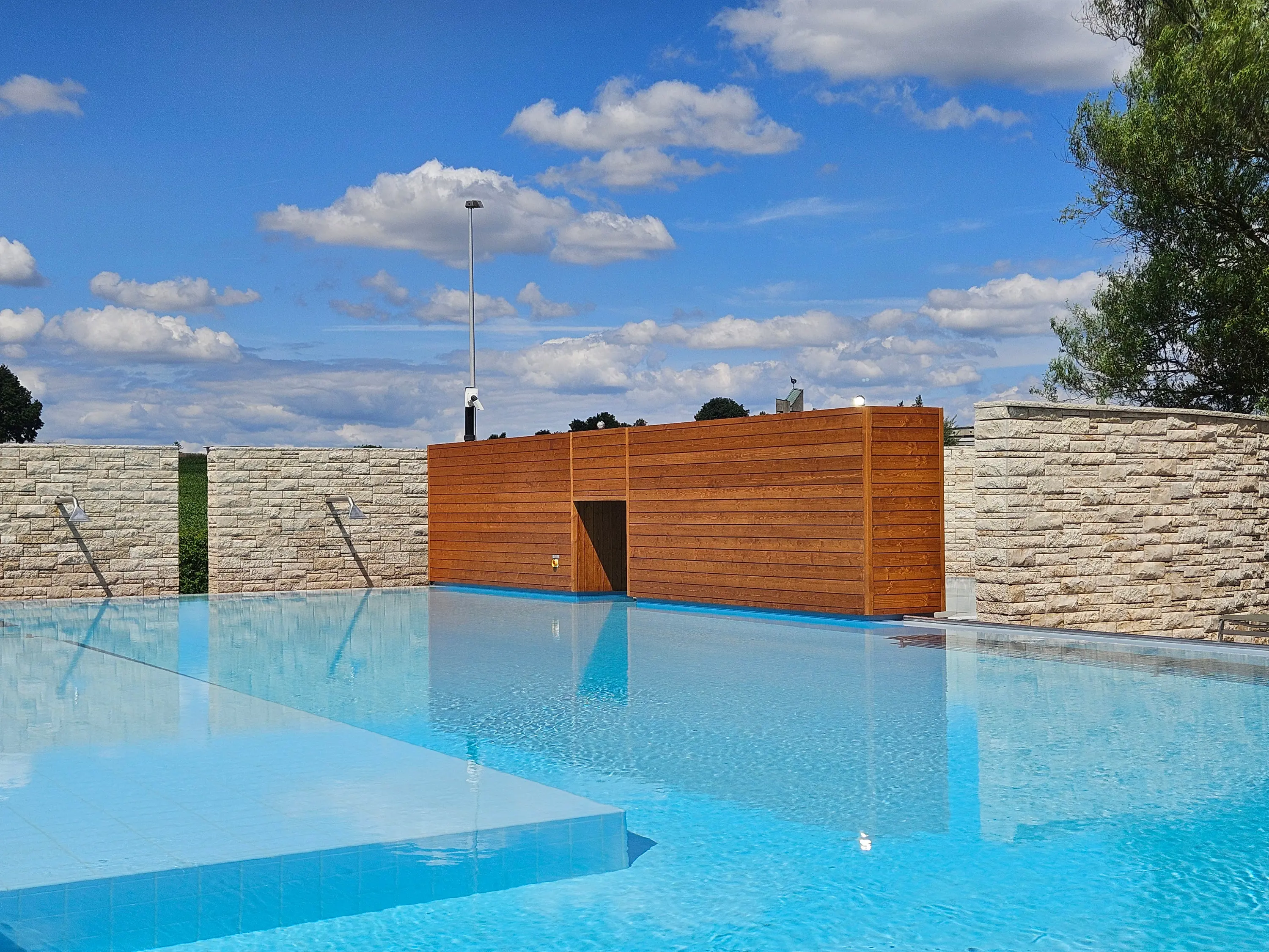 Solbecken Aussenbereich