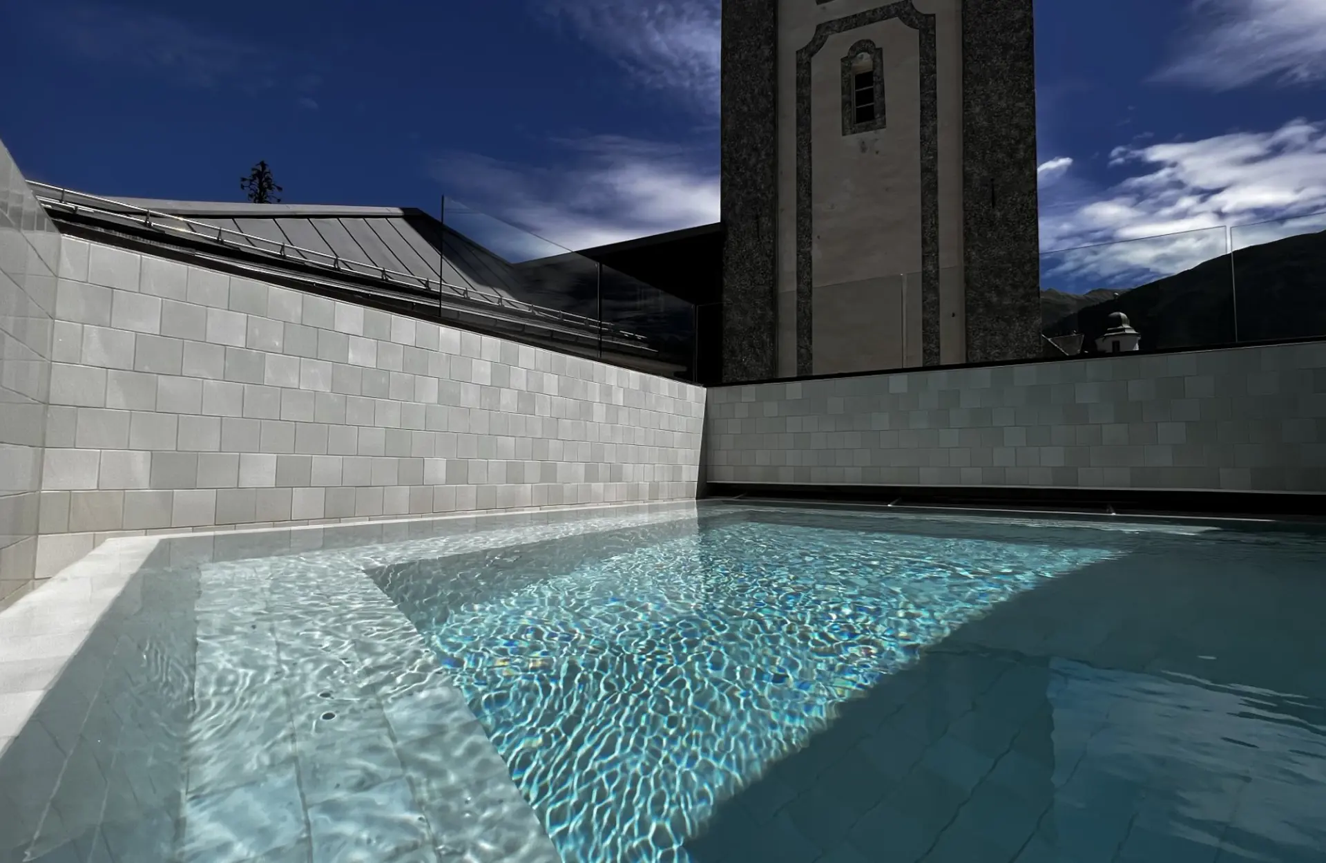 Dachbad im Mineralbad & Spa Samedan
