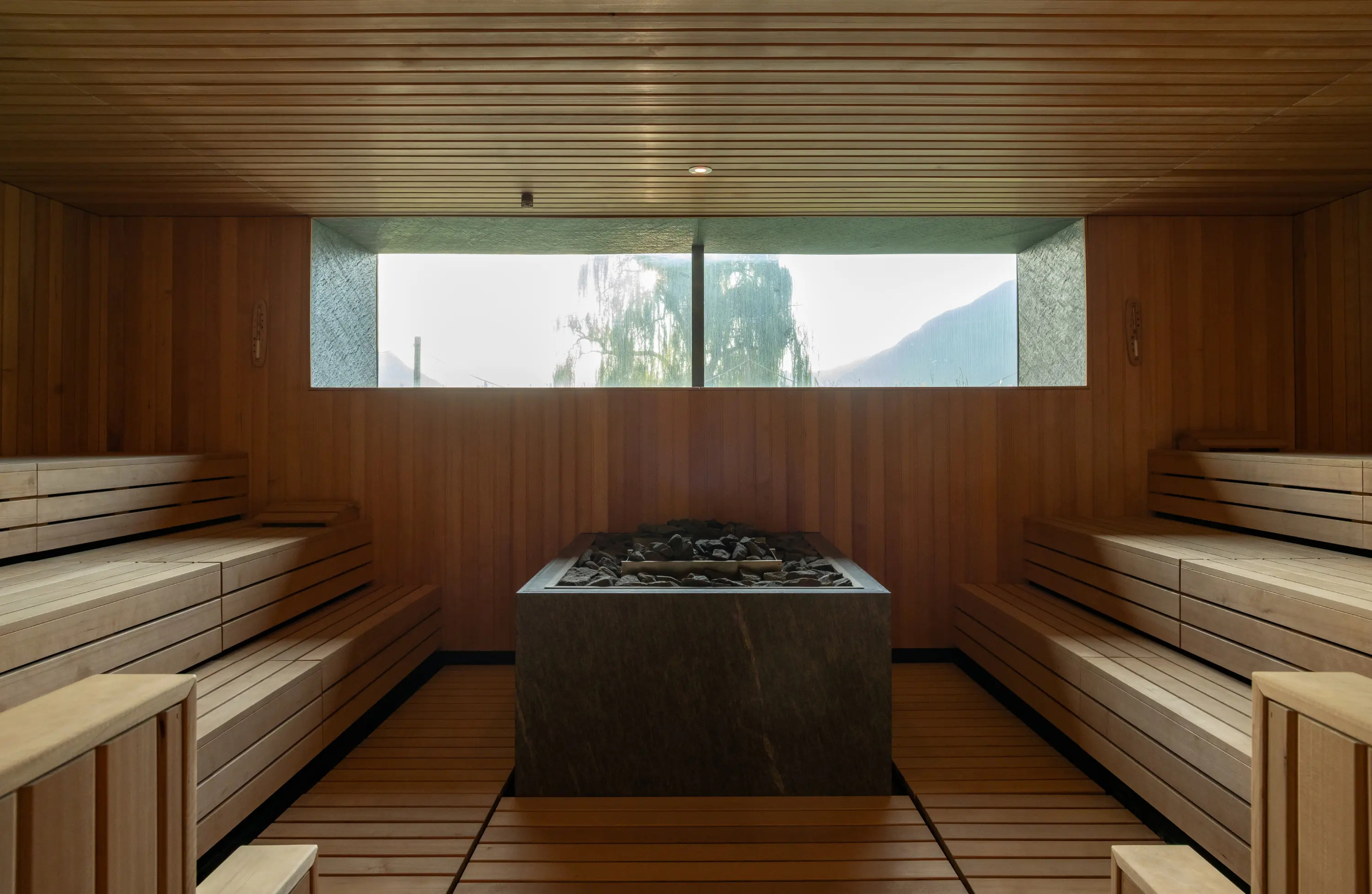 Finnische Aufguss-Sauna mit Seesicht