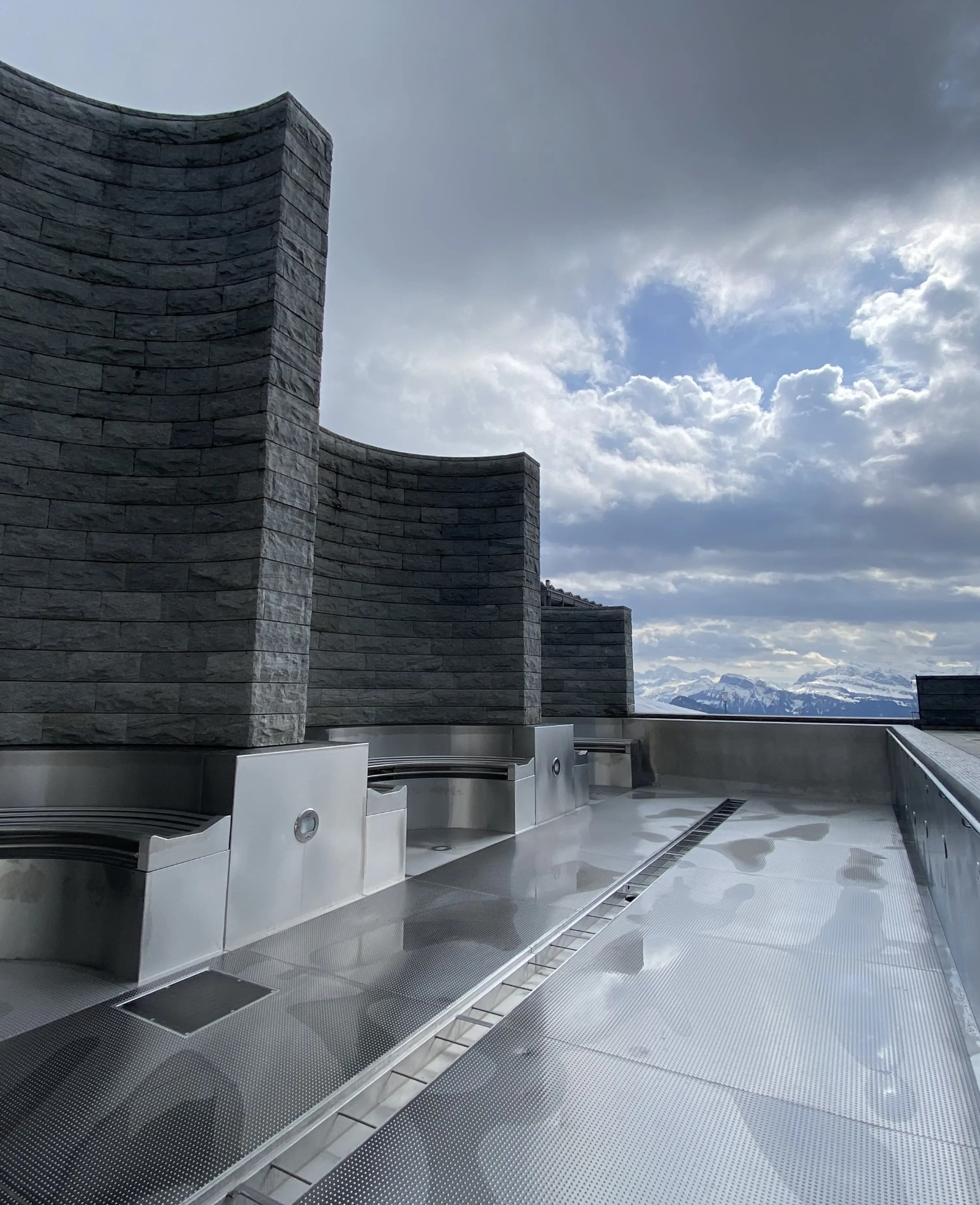 Wartungsarbeiten im Mineralbad Rigi