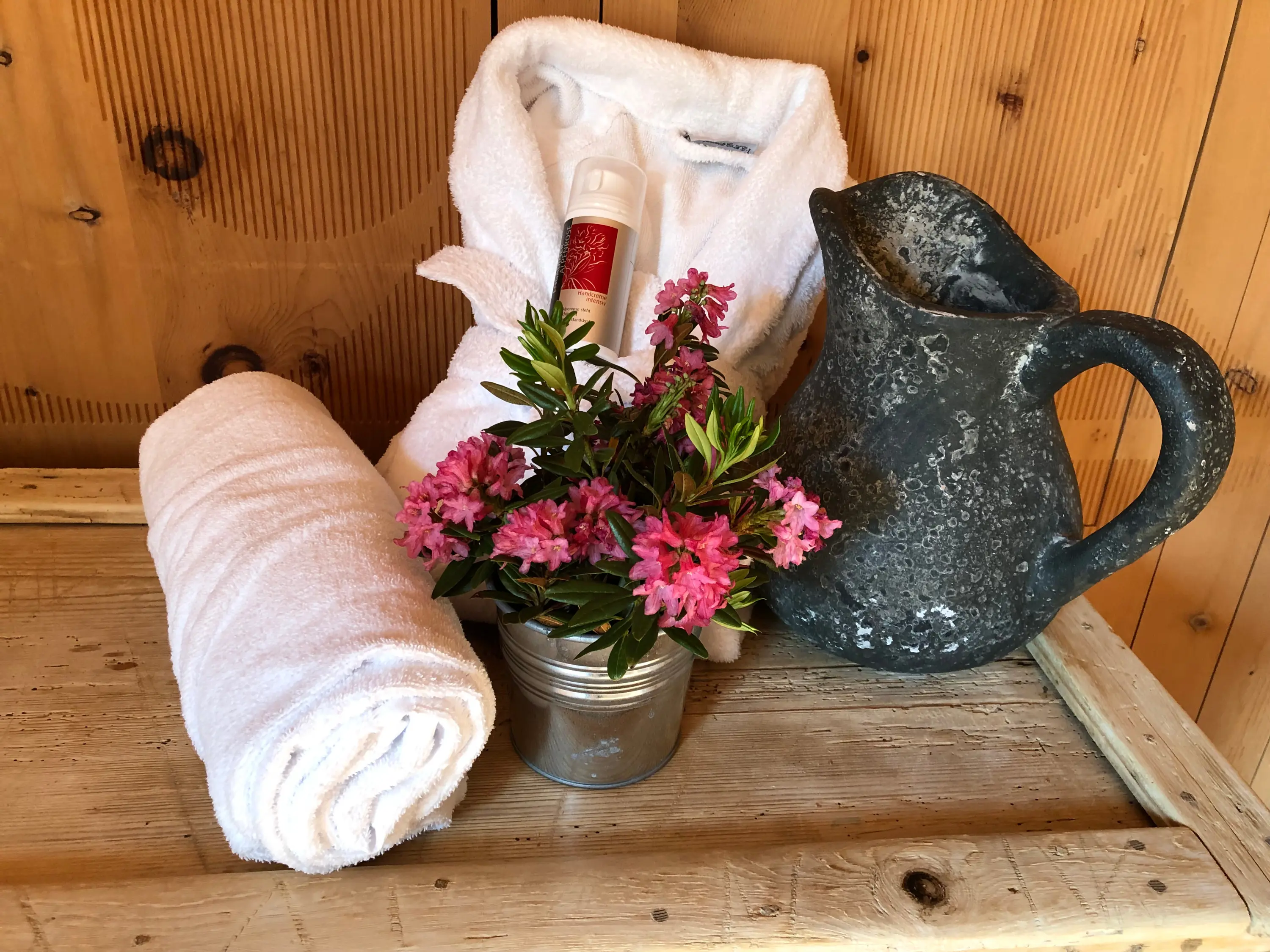 Day Spa Inspiraziun Grusaida Mountain Peak Flowers