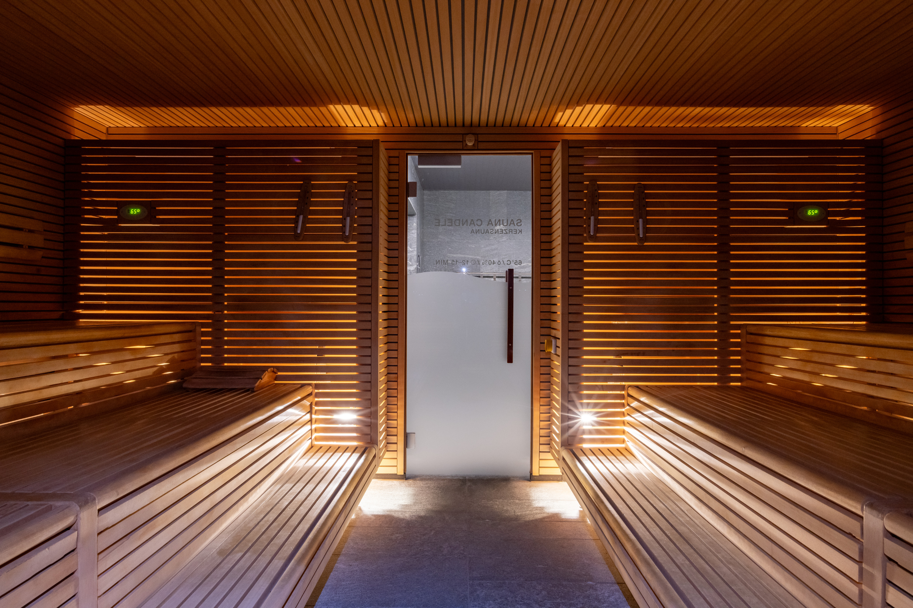 Vouchers entry Natural saltwater bath and Sauna Royal